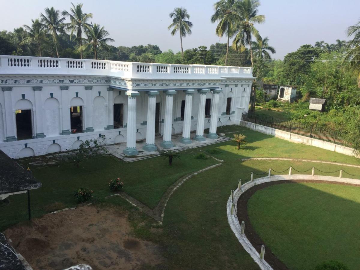 Cossimbazar Palace Of The Roys Hotel Exterior photo